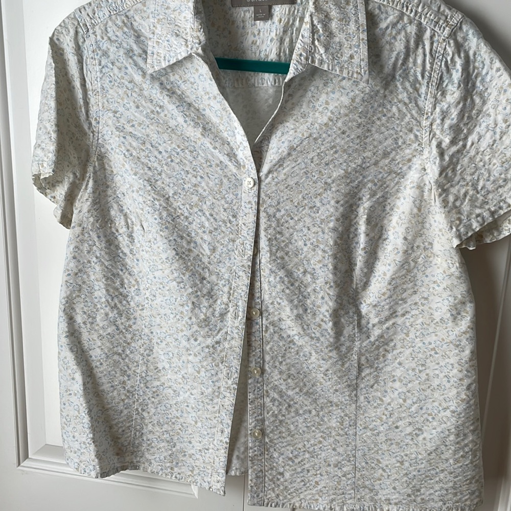 White floral print blouse